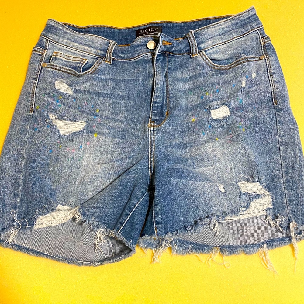 Judy Blue Short